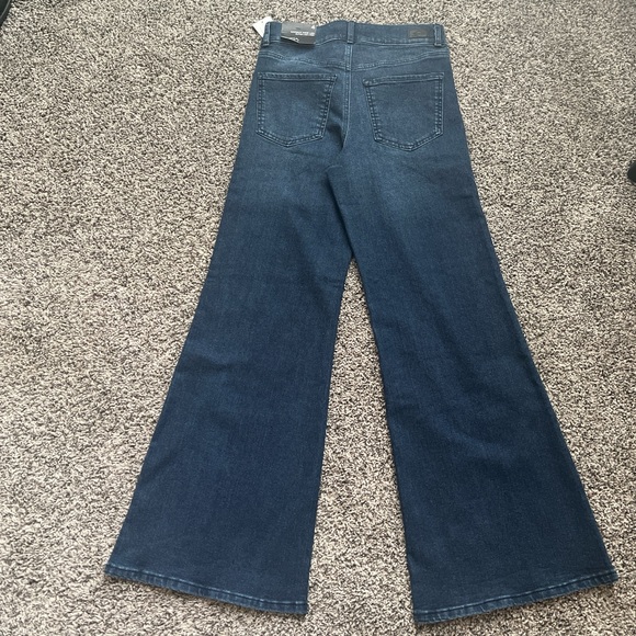 Sofia Vergara Jeans - Picture 5 of 5